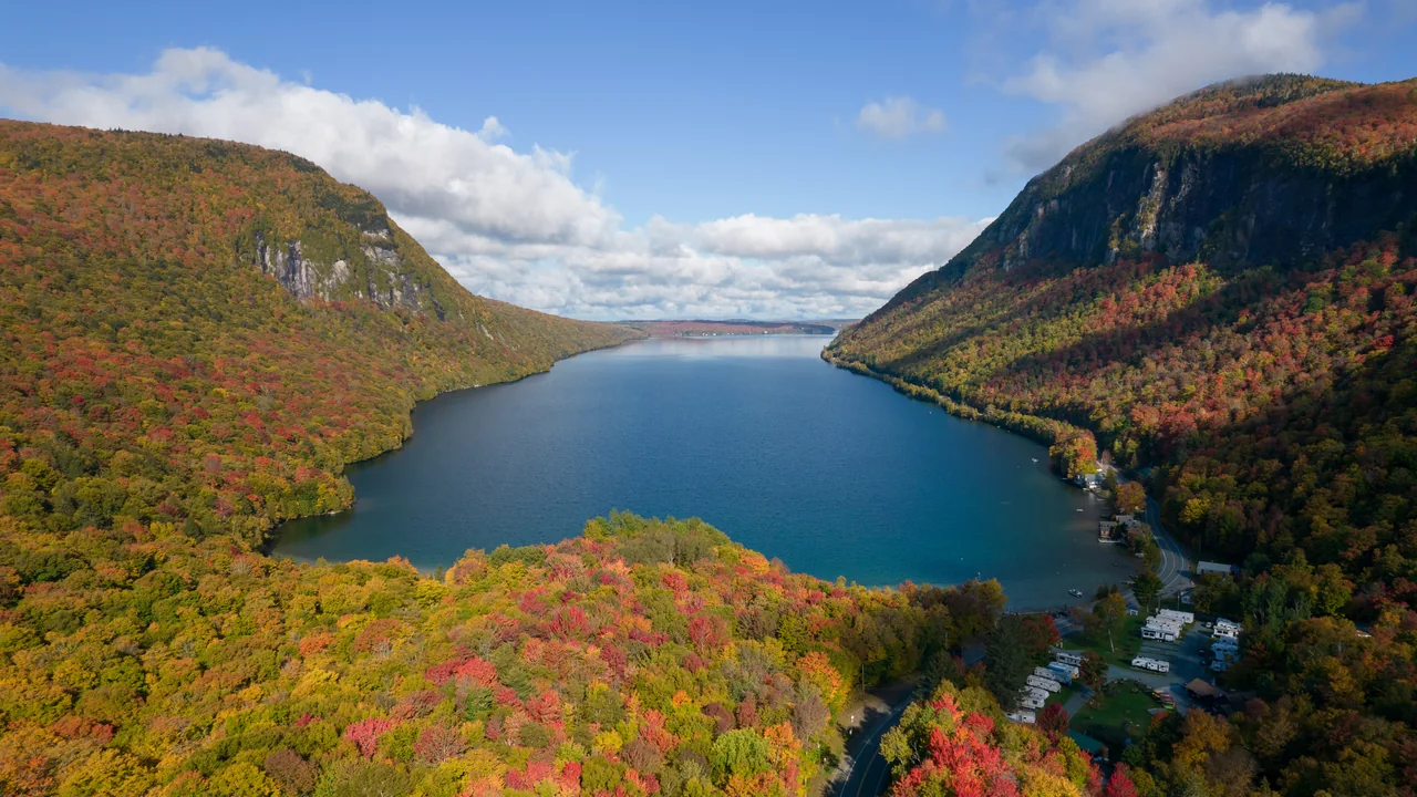 Lago Willoughby en otoño (Vermont)
